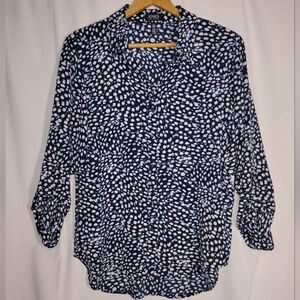 Jones New York Blue and White 3/4 Sleeve Button Down Shirt